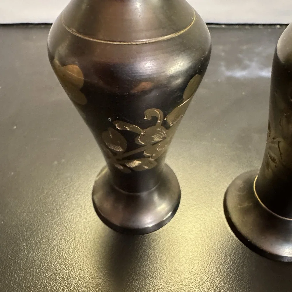 Brass Floral Etched Vase Vintage Marked India Solid Brass‎ Set Of 2